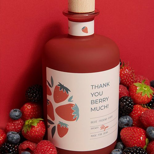 Rode fles gin als felicitatiecadeau