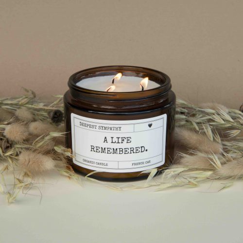 Kaars die brand als rouwcadeau