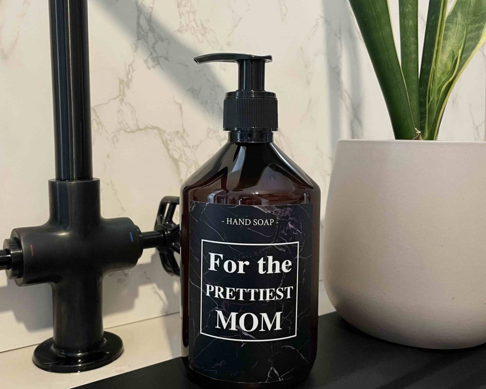 for-the-prettiest-mom-2.jpg